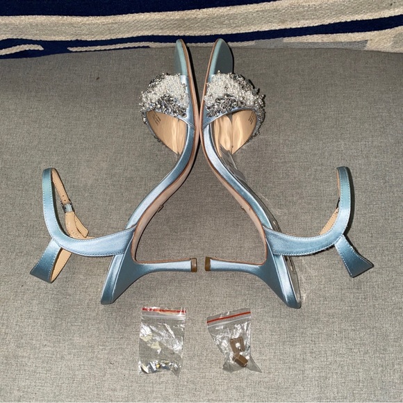 Badgley Mischka kate mist blue crystals pearls wedding bridal sandals 9M NWT - Picture 5 of 10